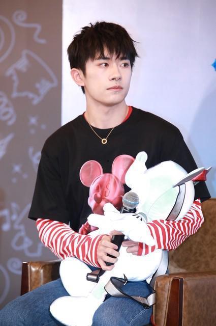 娱乐圈吃瓜爆料刘雨昕,娱乐圈风云变幻中的璀璨星辉