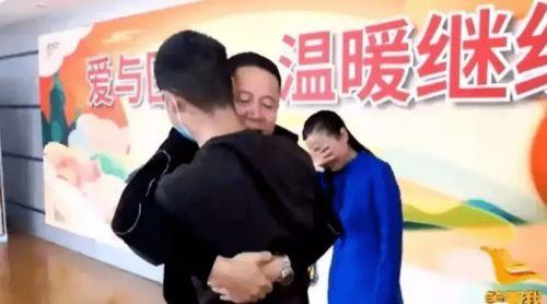 小何娱乐吃瓜,揭秘娱乐圈最新吃瓜事件